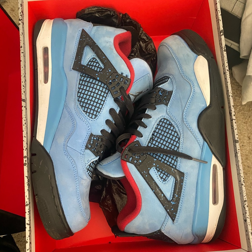 Jordan Travis Scott 4